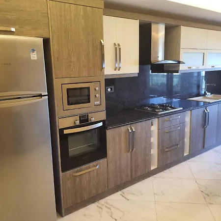 Apartment Sueper Lueks Daire